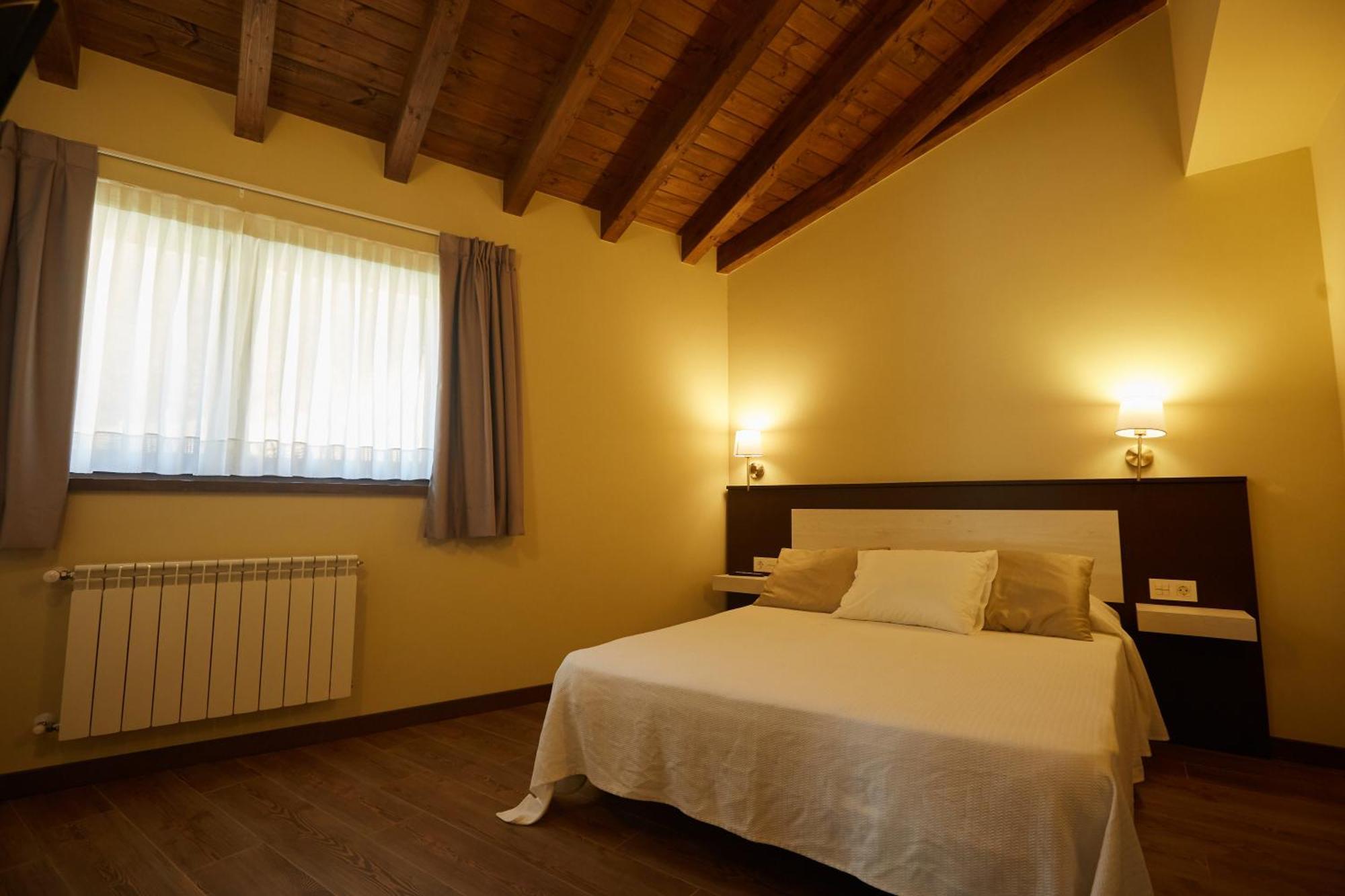 Apartamentos Rurales Casa La Piedra Collia Екстер'єр фото