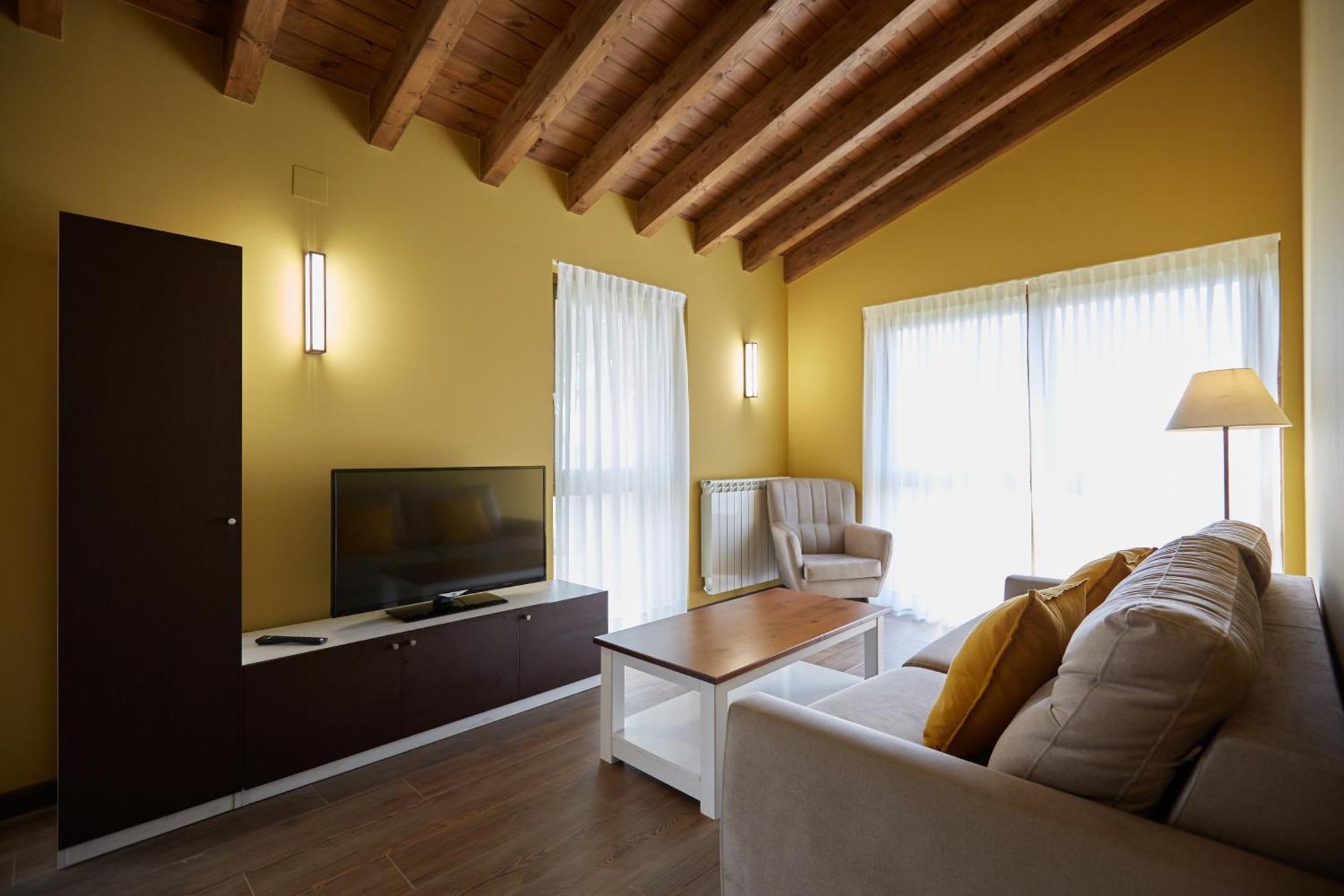 Apartamentos Rurales Casa La Piedra Collia Екстер'єр фото