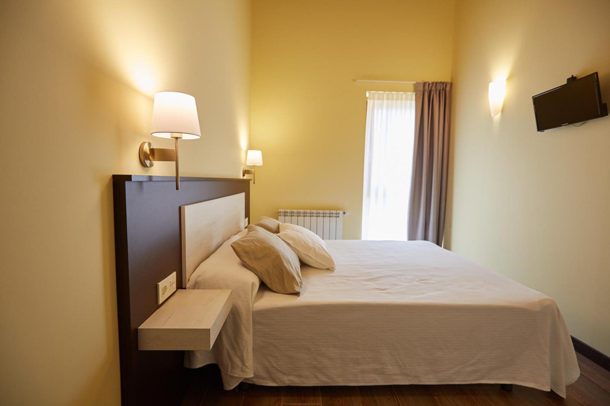 Apartamentos Rurales Casa La Piedra Collia Екстер'єр фото